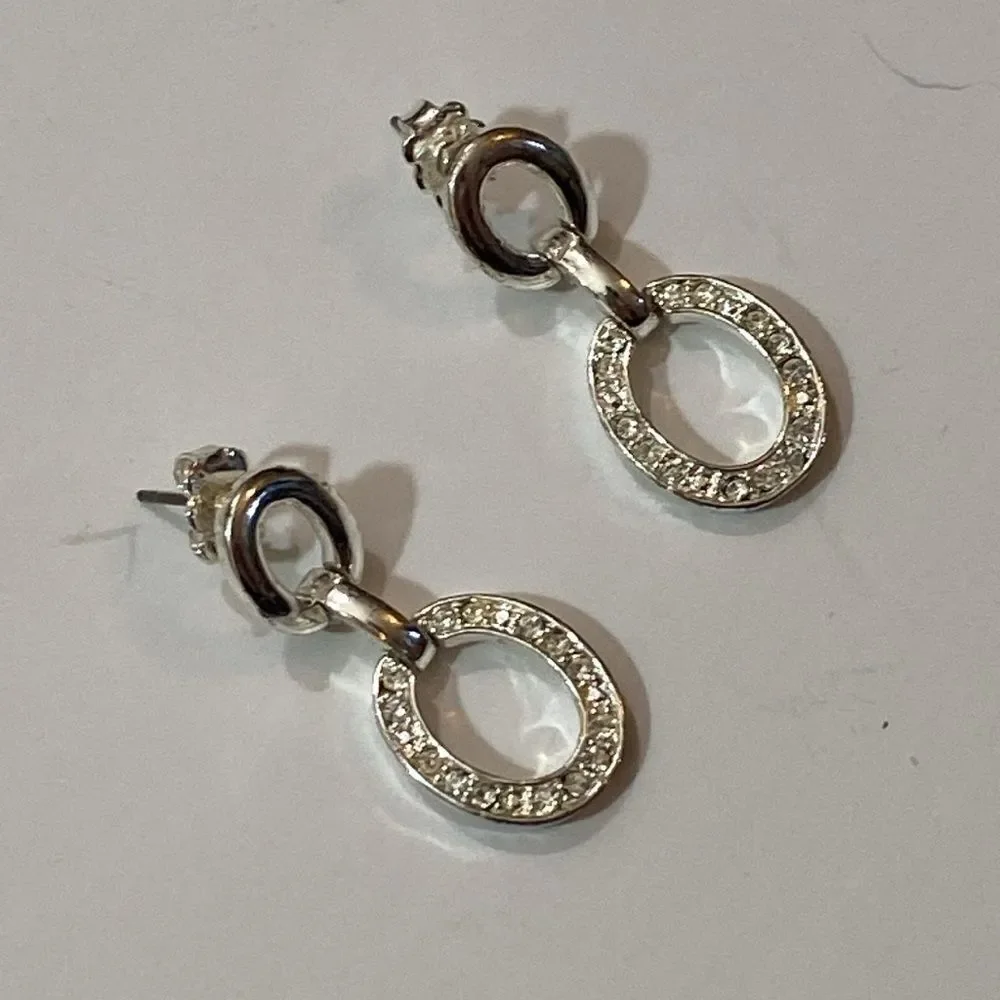 Vintage Elegant Tone Silver Rhinestone Earrings